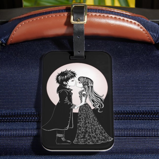 Cute Gothic Emo Kids Kiss Valentine Day Bagagebricka (Framsida Insitu 2)