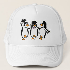 Cute Graduating Penguins Truckerkeps