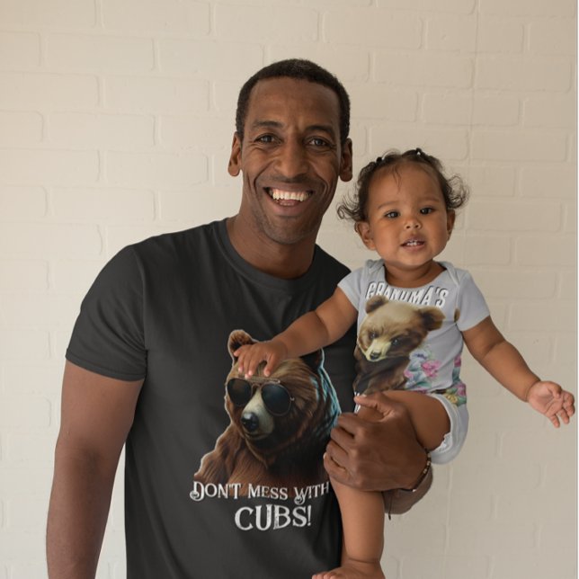 Cute Grandmas Grandcub T Shirt (Skapare uppladdad)