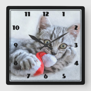 Cute Grått Tabby katt jul Hat Julafton Fyrkantig Klocka