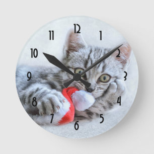 Cute Grått Tabby katt jul Hat Julafton Rund Klocka