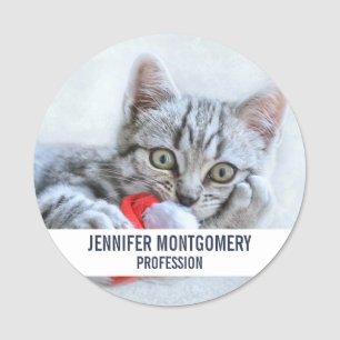 Cute Grått Tabby katt w/ jul Hat Julafton Namnbricka