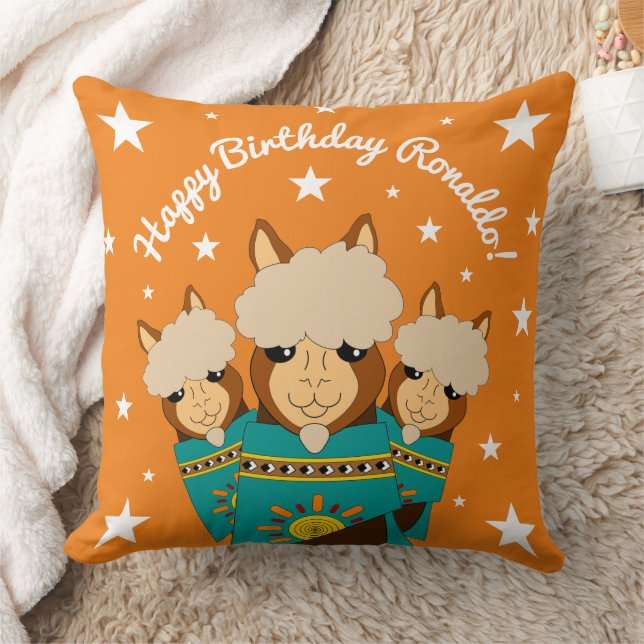 Cute Grattis på födelsedagen Boy Alpacas i Teal Se Kudde (Filt)