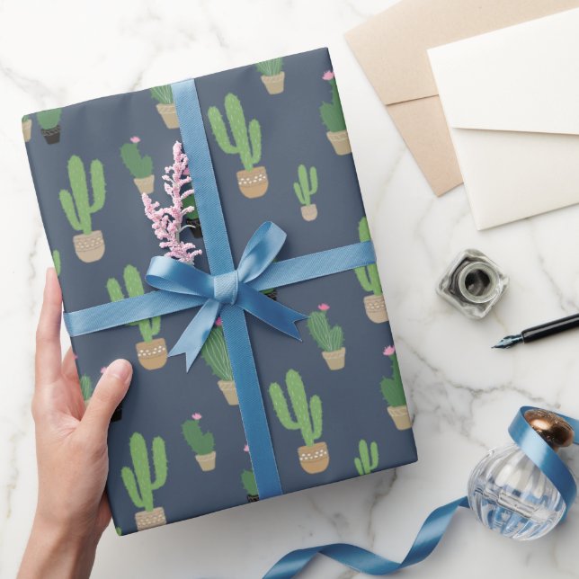 Cute Grönt Cactus Mönster on Blue Presentpapper (Gifting)