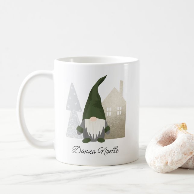 Cute Grönt Gnome och House | Namn-jul Kaffemugg (Med munk)