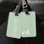 Cute Grönt Monogram Bagagebricka<br><div class="desc">Snyggt och praktisk,  den här Personligen är Monogram Luggage Tag-numret för enkel Grönt ett tankeväckande tillägg till dina julklappar. Perfekt för resenärer,  det är idealiskt för julklappsidéer för tonårsflicka och julklappar för kvinnor. Anpassa med initialer för att få en unik beröring till dina julklappar,  skapar varje resa känns speciell.</div>