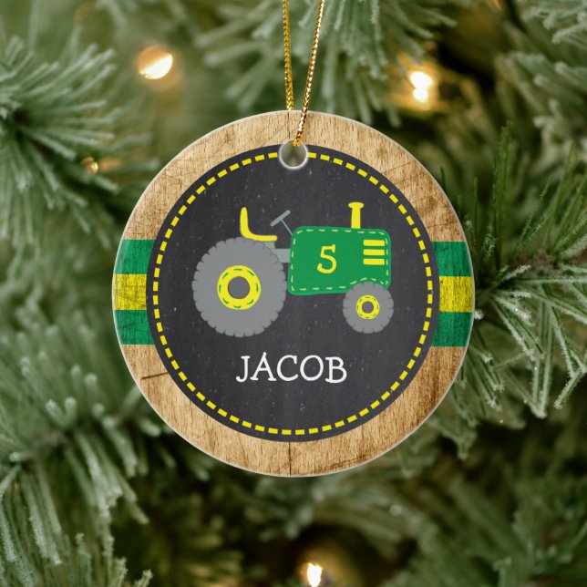 Cute Grönt Tractor Birthday Keepsak Faux Wood Julgransprydnad Keramik (Träd)
