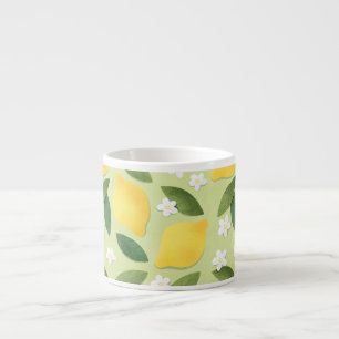 Cute gult citroner, vita blommor och grönt löv espressomugg