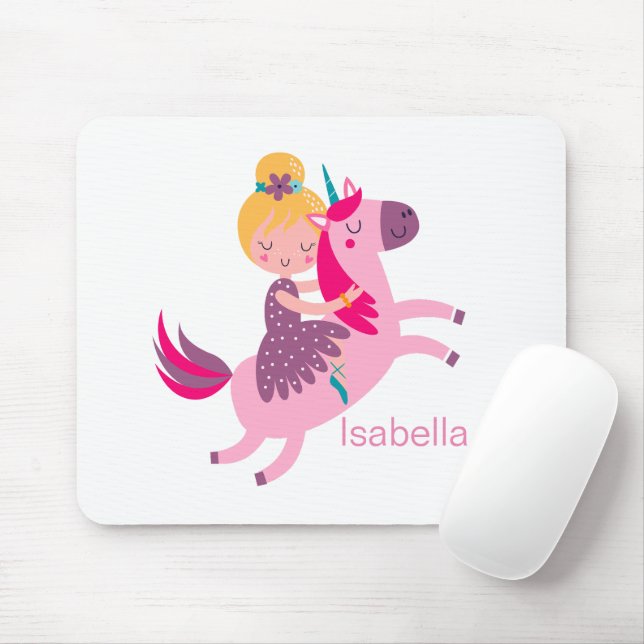 Cute Gult Hred Girl Riding på Unicorn Musmatta (Med mus)