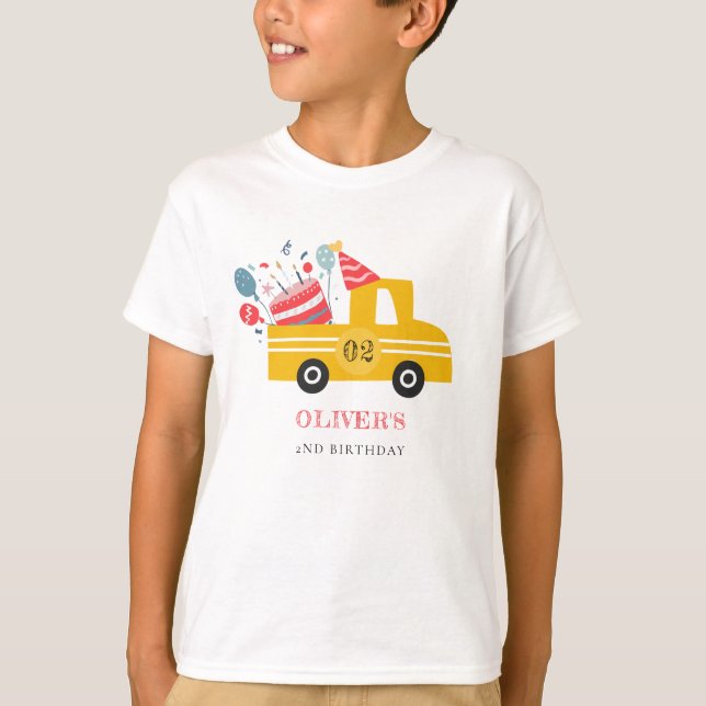 Cute Gult oavsett ålder för Födelsedagsfesten Kaka T Shirt (Framsida)