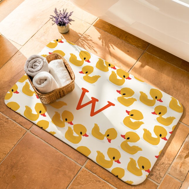 Cute Gult Rubber Duckies Monogram Badrumsmatta (Skapare uppladdad)