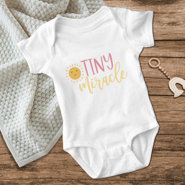 Cute Gult Sol Tiny Miracle T Shirt (Skapare uppladdad)