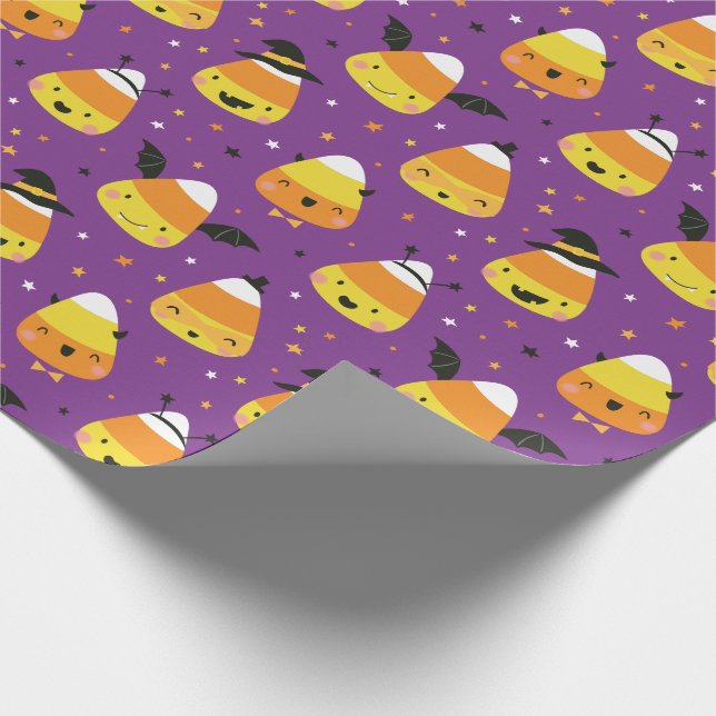 Cute Halloween Candy Corns in costume purple Presentpapper (Hörn)