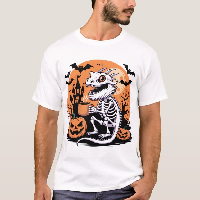 Cute Halloween Dragon Skeleton med kaffe T Shirt (Framsida)