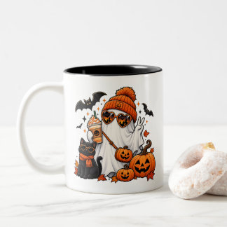 Cute Halloween Ghost & Black Cat – Spooky Autumn Två-Tonad Mugg