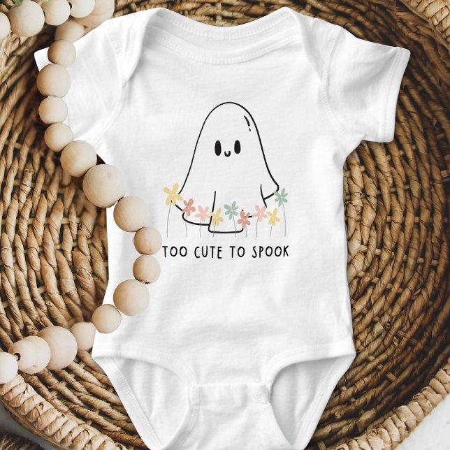 Cute Halloween Ghost-Blommigten är för tyst för at T Shirt (Skapare uppladdad)