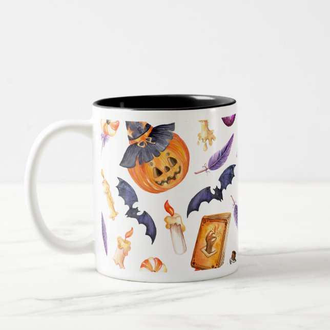 Cute Halloween illustration with pumpkin and bats Två-Tonad Mugg (Vänster)