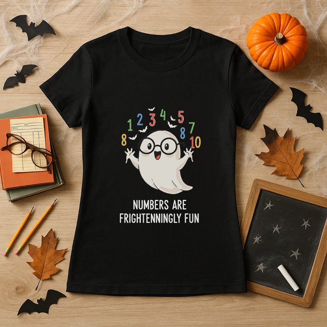 Cute Halloween-nummer är skrämmande Roligt Math T Shirt (Skapare uppladdad)