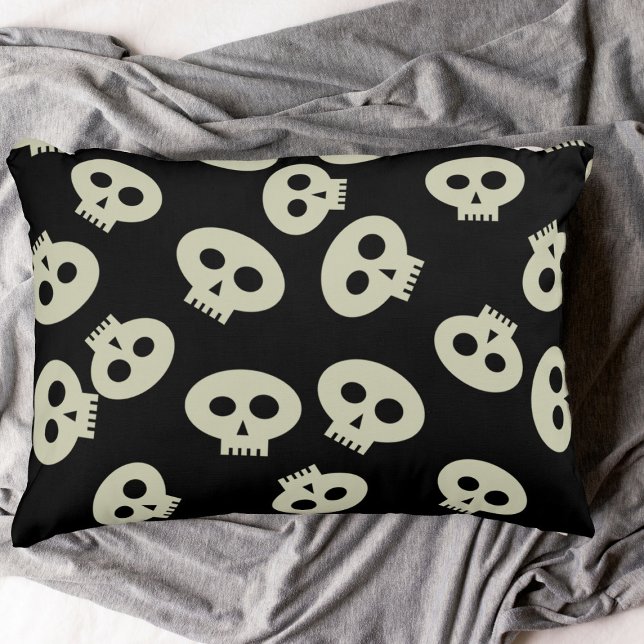 Cute Halloween Skull Mönster Black Prydnadskudde (Cute skull pattern pillow for your Halloween home decor)