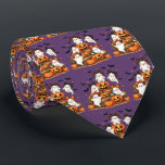 Cute Halloween Spöken i Coquette Bows & Pumpkins Slips<br><div class="desc">Spelande Halloween-charm möter kottagecore-söt i den här kawaii-stil-designen med fem leende spöken, som var och en är adorterad med munkvalster i polka prick och plaid mönster. Omgiven av glowing jack-o'-lanternor, rustiska haybalar och fladderande svart fladdermus fångar scenen magin från en vänlig, inte alltför skrämmande Halloween-kväll. En mjuk lila-bakgrund (#5e3b6b) förstärker...</div>
