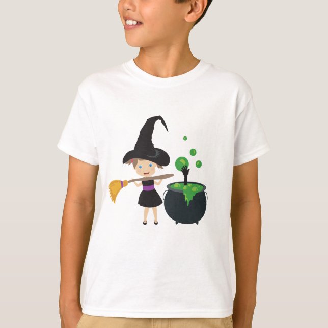 Cute Halloween Witch T Shirt (Framsida)
