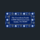 Cute Hanukkah Blue Menorah Dreidel Returadress Adressetikett<br><div class="desc">Vackra Hanukkah-returetiketter i söt blue med en coola mönster av judenisstjärnan,  drömidel för roligt Chanukah-spel och den judiska menorah för helgdag. Anpassa de här söta etiketterna så att de matchar dina Hanukah-kort.</div>