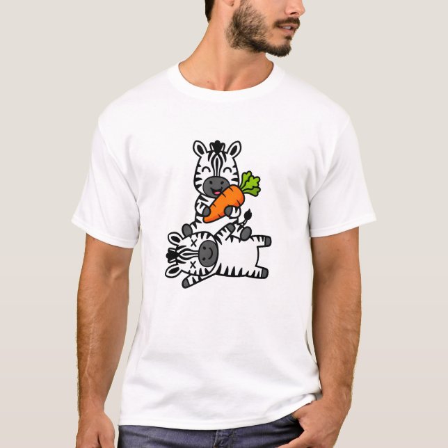 Cute Happy Zebra with Carrot Cartoon Fun Animal T Shirt (Framsida)
