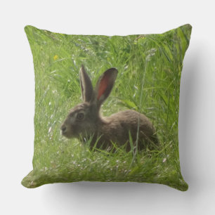 Cute Hare Close Dekorativ kudde