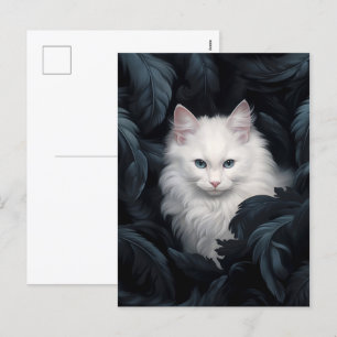 Cute Hårig White Cat Sitta bland Löven Helg Vykort