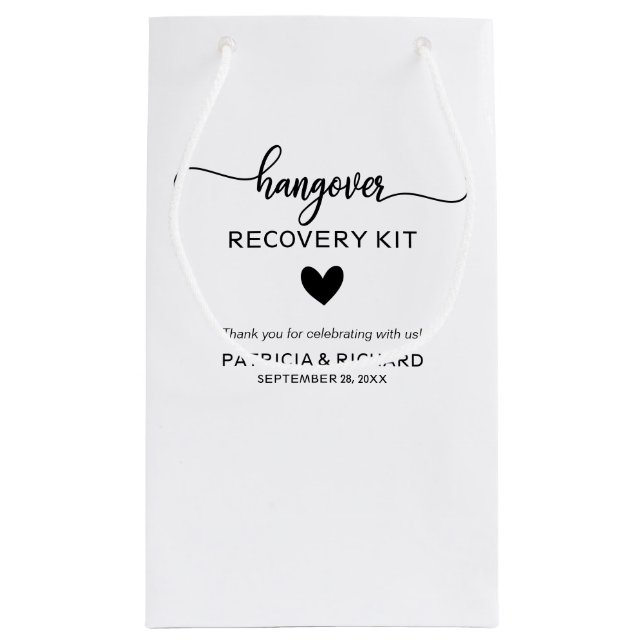 Cute Heart Calligraphy Bröllop Hangover Kit (Baksidan)