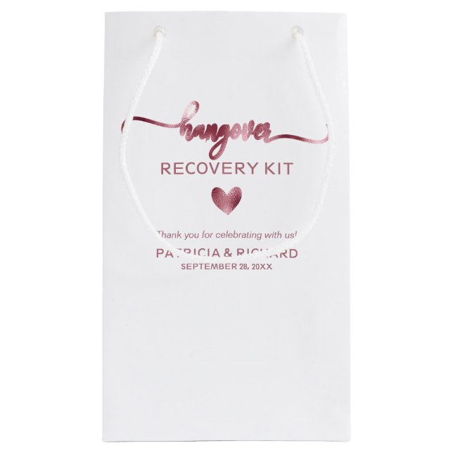 Cute Heart Calligraphy Bröllop Hangover Kit Small (Baksidan)