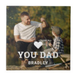 Cute HEART KÄRLEK DU PAPPA Photo Namn Kakelplatta<br><div class="desc">Cute HEART KÄRLEK DIG PAPPA Photo Namn Decorative Tiles har ditt favoritfoto med texten "(kärlek hjärta) du Pappa" i modernt, vitt skript med namn nedan. Anpassa genom att redigera texten i den angivna textrutan och lägga till ditt eget bild. Perfekt till jul-, födelsedag- och Fars dag-gåvor. Designad av ©2024 Evco...</div>