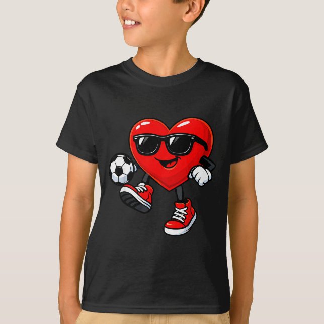 Cute Heart Playing Soccer Valentines Day Soccer Bo T Shirt (Framsida)