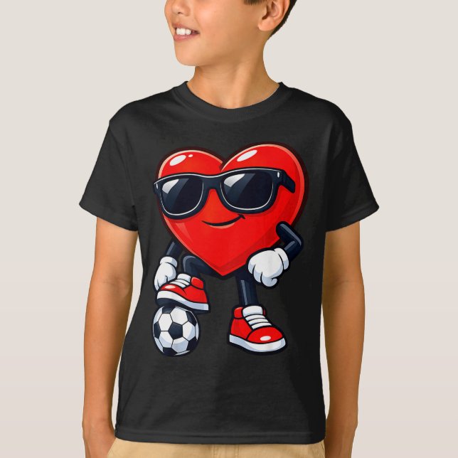 Cute Heart Playing Soccer Valentines Day Soccer Bo T Shirt (Framsida)