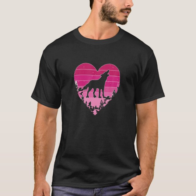 Cute Hearts Love Wolf Animals Valentines Day Wolf T Shirt (Framsida)