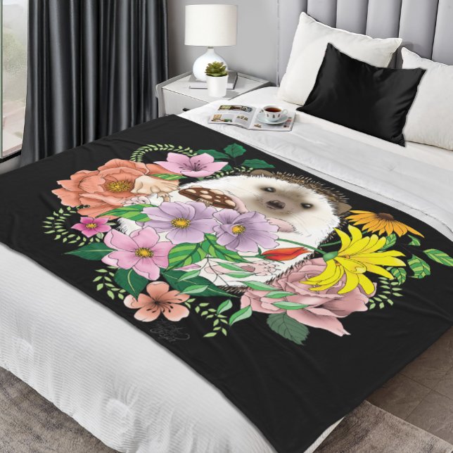 Cute Hedgehog Flowers Fleecefilt (Skapare uppladdad)