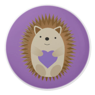 Cute Hedgehog Holiding a Lila Heart Knopp