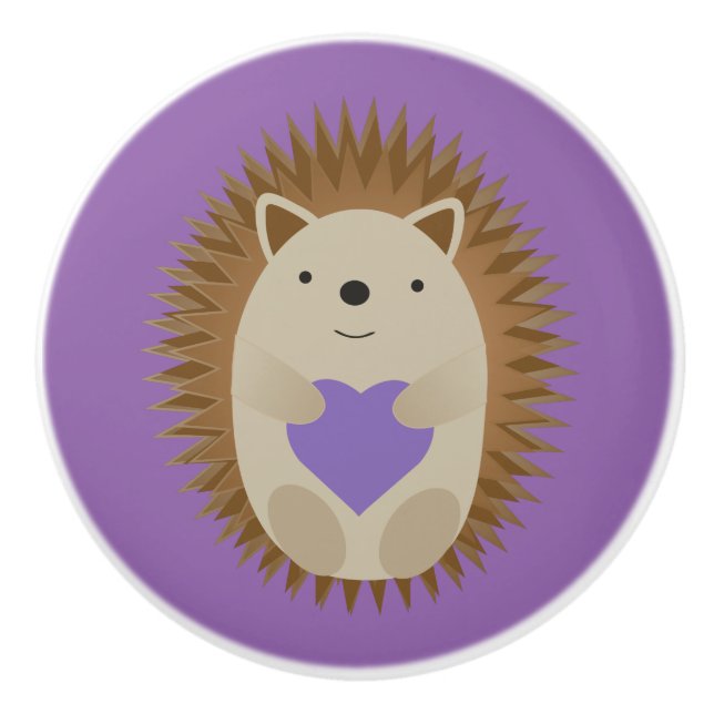 Cute Hedgehog Holiding a Lila Heart Knopp (Framsidan)