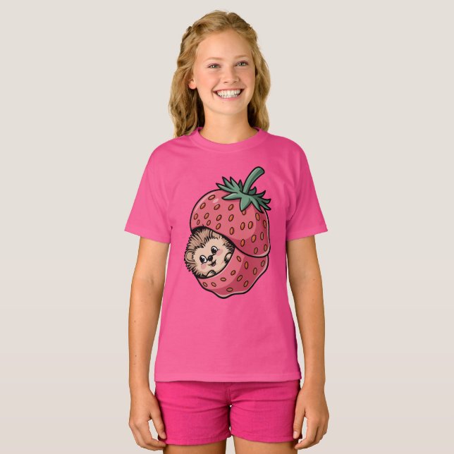 Cute Hedgehog Inside a Strawberry T Shirt (Hel framsida)