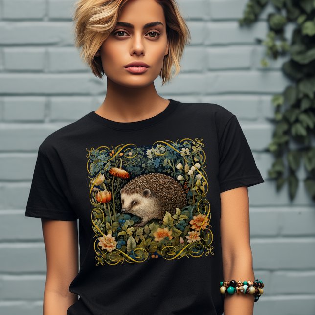 Cute Hedgehog Tapestry William Morris Stil T Shirt (Skapare uppladdad)