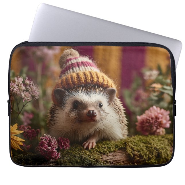 Cute Hedgehog Winter Hat i Sticka Laptop Fodral (Framsidan)