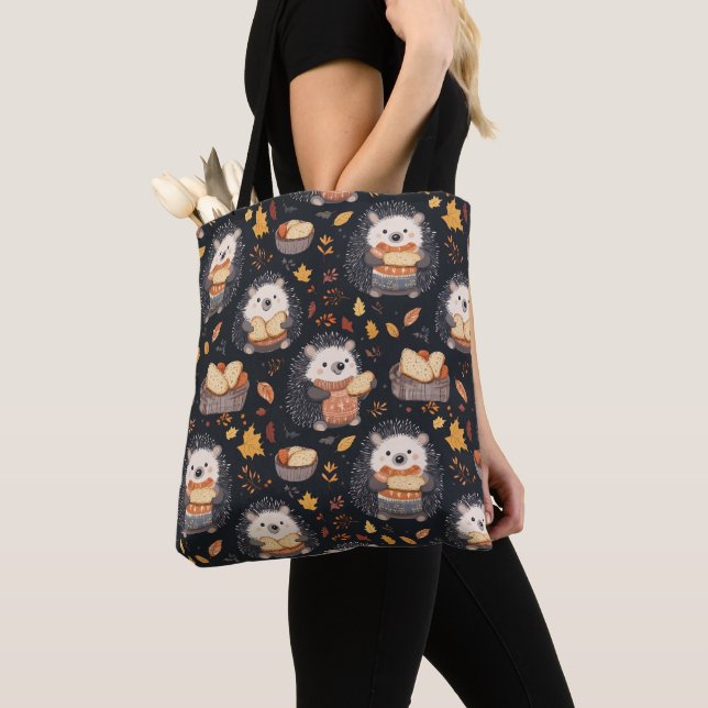 Cute Hedgehogs med Bread och Höst löv Tygkasse (Närbild)
