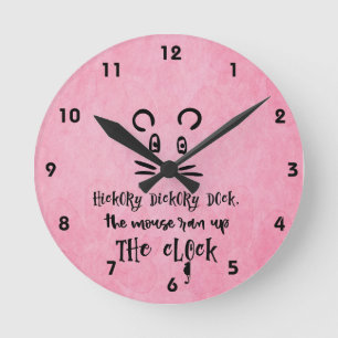 Cute Hickory Dickory Dock Mouse Square eller Rund Klocka