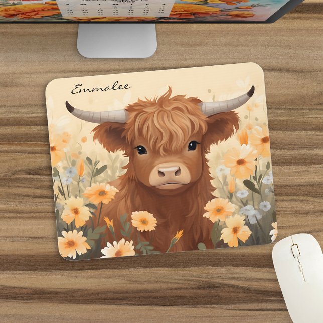 Cute Highland Cow Blommigt w/Monogram Musmatta (Skapare uppladdad)