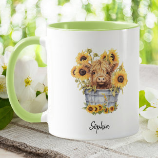 Cute Highland Cow i Blommigten Bucket-solblommor Mugg