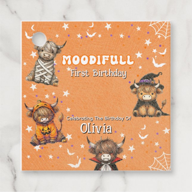 Cute Highland Cows Moodifull Halloween Birthday Gåvor Etiketter (Framsida)