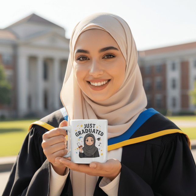 Cute Hijab Graduation Girl Just Graduated  Kaffemugg (Skapare uppladdad)