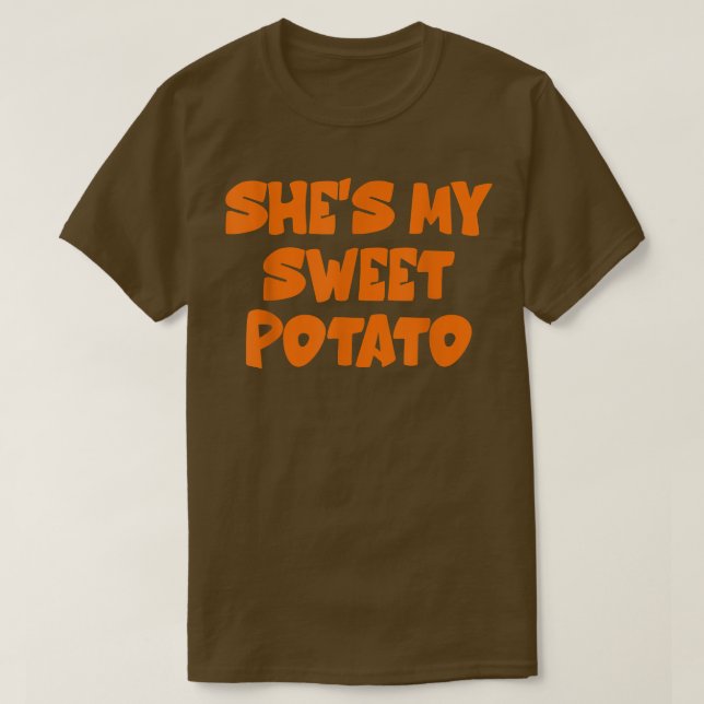 Cute, hon är min sötpotatis. Jag Yam Set Par Tack T Shirt (Design framsida)