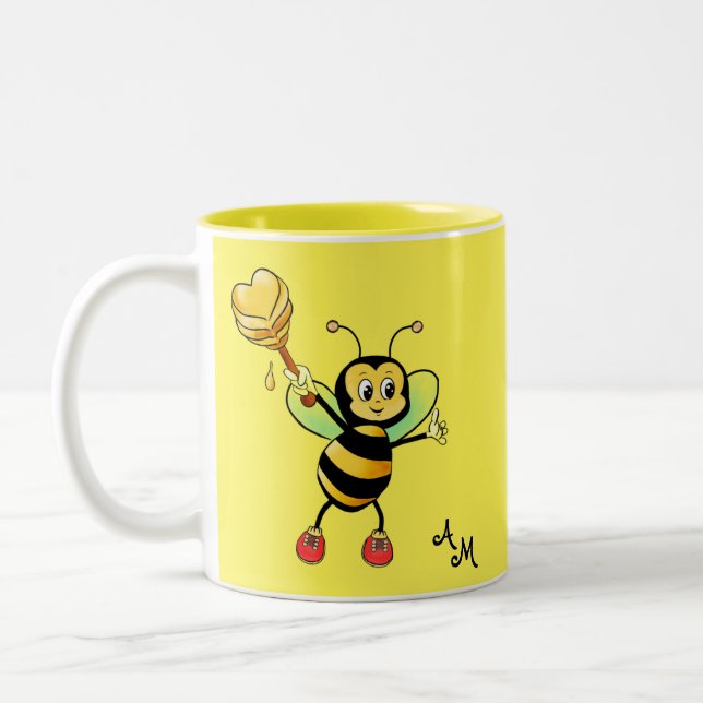 Cute Honungsbi med hjärta och monogram på Gult Två-Tonad Mugg (Vänster)