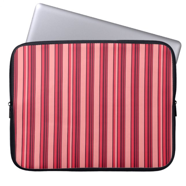 Cute hot pink stripes laptop fodral (Framsidan)